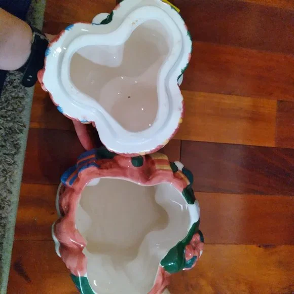 christmas cookie jar. 3 santa bears. - Picture 4 of 4